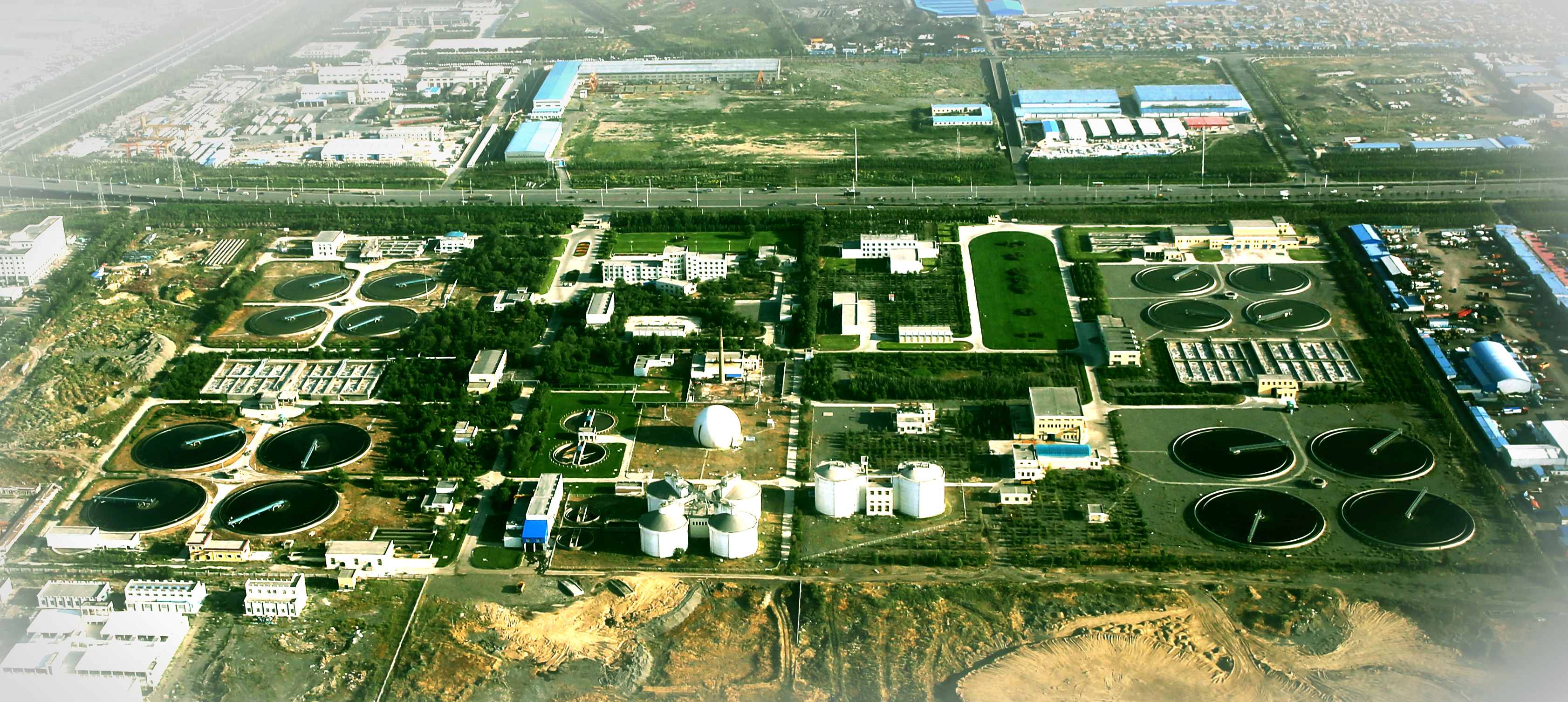 乌鲁木齐河东污水处理厂及扩建、中水深度处理工程.jpg 乌鲁木齐河东污水处理厂及扩建、中水深度处理工程.jpg